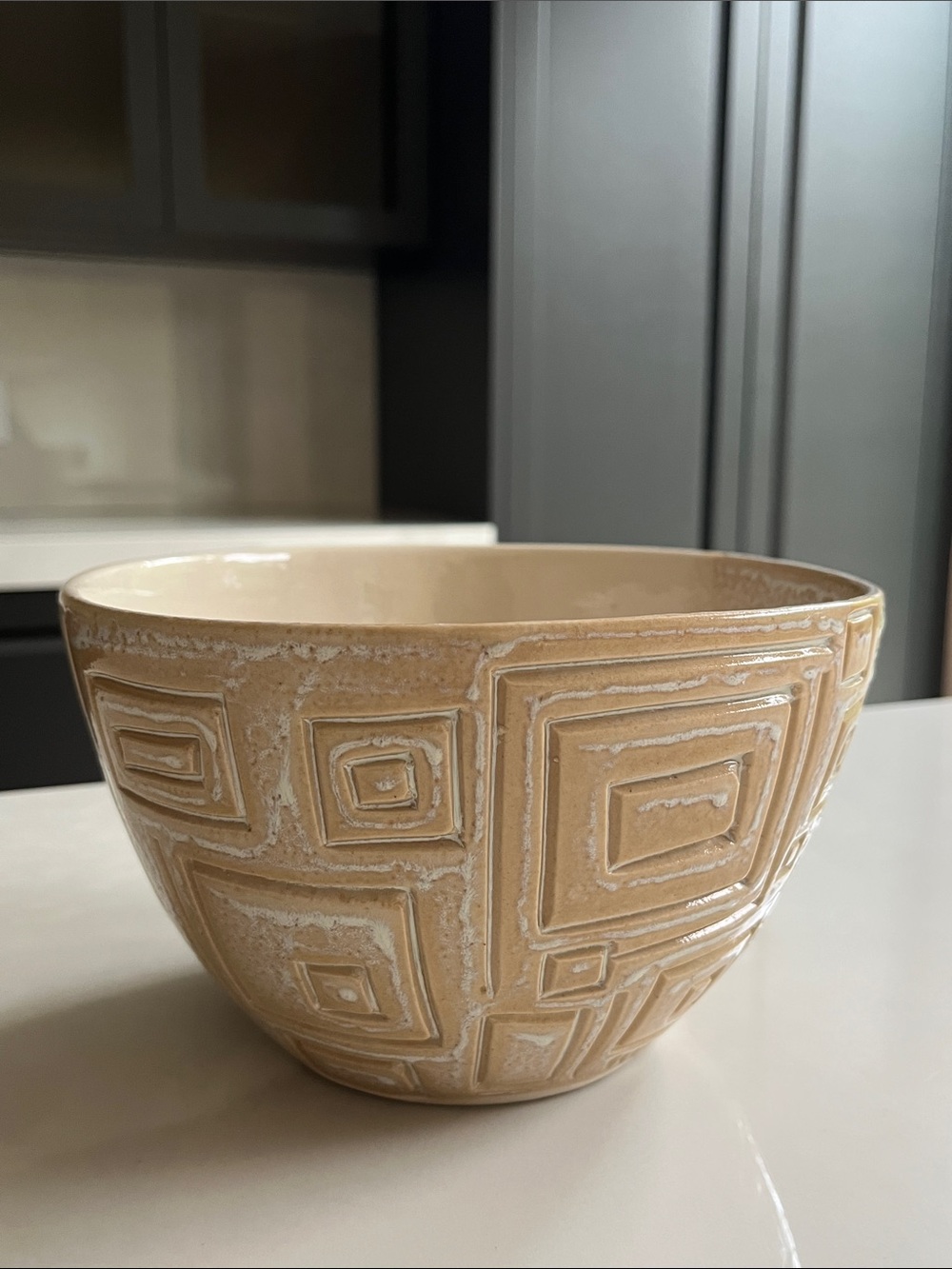 DOTTI POTTS Studio Pottery Large Bowl. Artisan Pottery. Made in Canada.